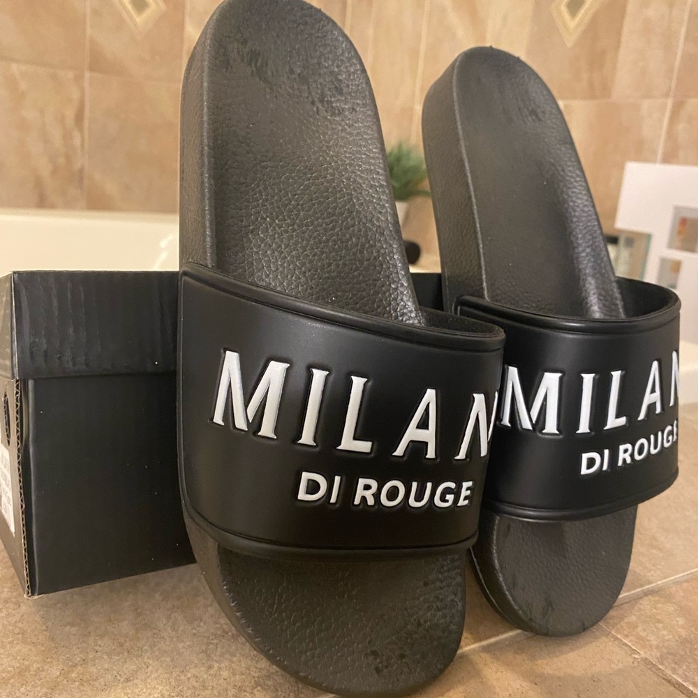 Milano Di Rouge slides